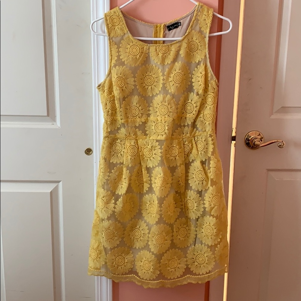 Yellow sunflower dress - Picture 1 of 4